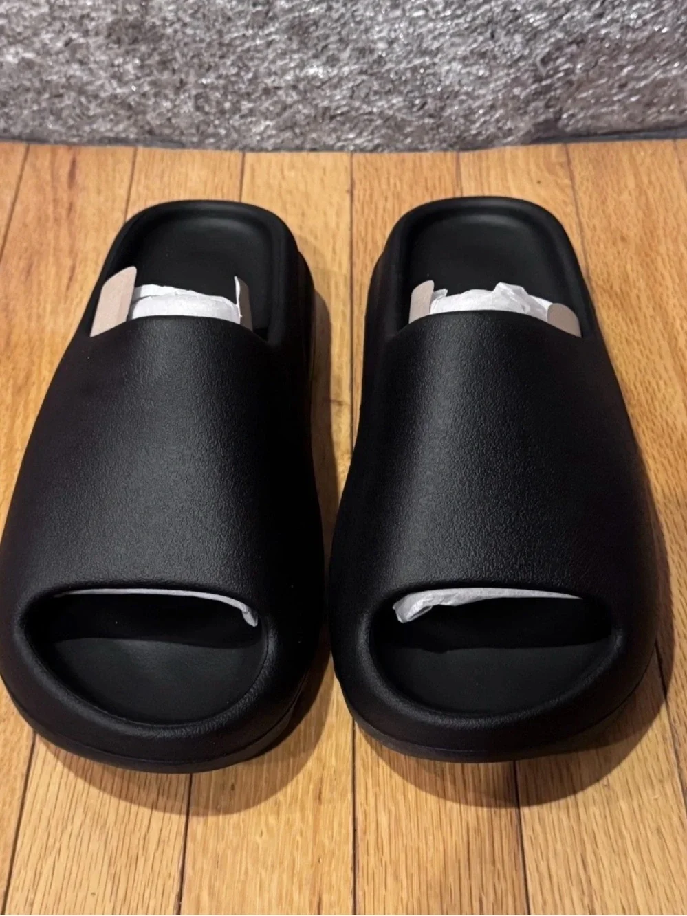 YZY YS - 01 Black Slides Men’s Size 6 NEW